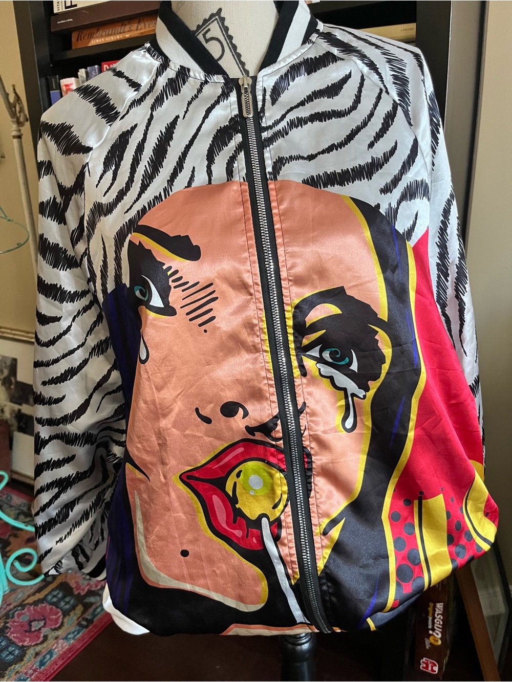 Vintage Women’s Pop Art Print Bomber Jacket - Black/White/Red